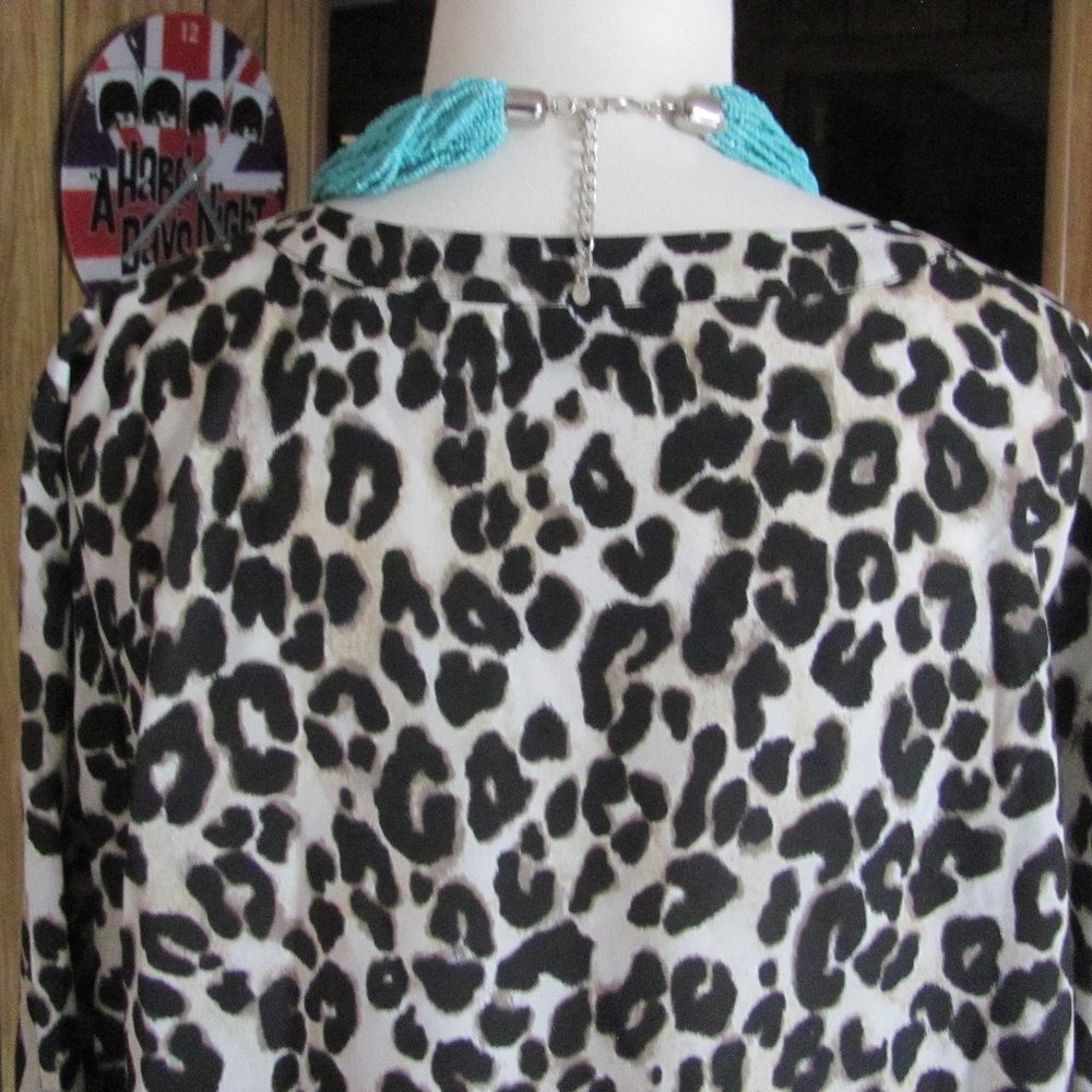 JOAN RIVERS LADIES LEOPARD PRINT PULLOVER BLOUSE - Picture 10 of 11